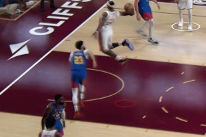 还真挺像！用NBA2K26感受一下年轻的小皇帝是怎么打球的